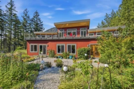 12899 Sunshine Coast Highway, Madeira Park, BC
