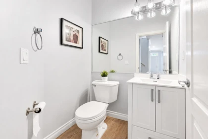 Mudroom Photo of 7930 Edmonds Street, Burnaby, BC