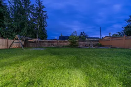 Swimming Pool Photo of 27036 28 Avenue, Langley, BC