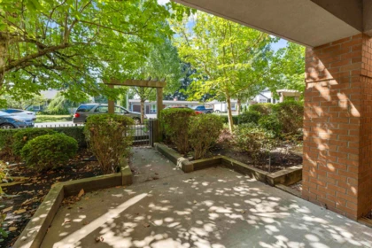 Garden / Landscaping Photo of 111 33545 Rainbow Avenue, Abbotsford, BC