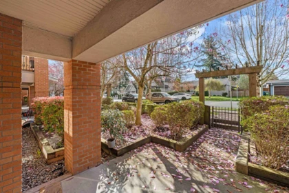 Staircase Photo of 111 33545 Rainbow Avenue, Abbotsford, BC