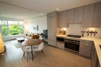 214 707 3rd Street East, North Vancouver, BC, North Vancouver — Apartment/Condo for sale
