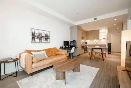 214 707 3rd Street East, North Vancouver, BC, North Vancouver — Apartment/Condo for sale
