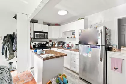 Kitchen Photo of 9458 Menzies Street, Chilliwack, BC
