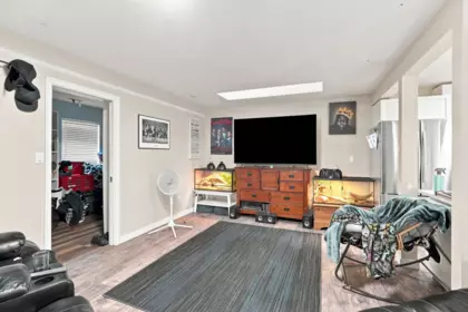 Mudroom Photo of 9458 Menzies Street, Chilliwack, BC