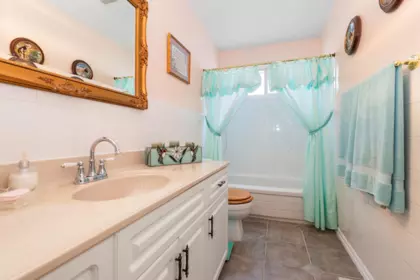Guest Bathroom Photo of 46669 Ramona Drive, Chilliwack, BC