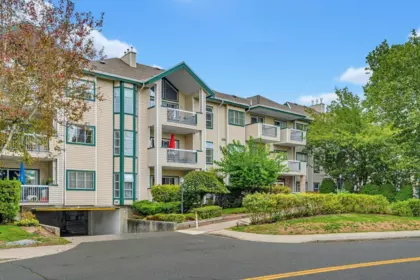 219 13911 70 Avenue, Surrey, BC, Surrey — Apartment/Condo for sale