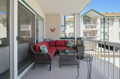 Office / Den Photo of 219 13911 70 Avenue, Surrey, BC