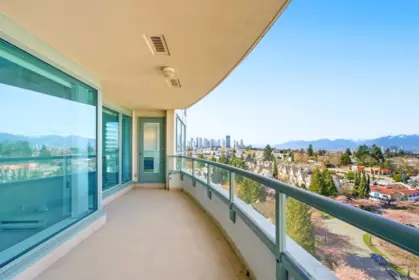 1003 6622 Southoaks Crescent, Burnaby, BC, Burnaby — Apartment/Condo for sale