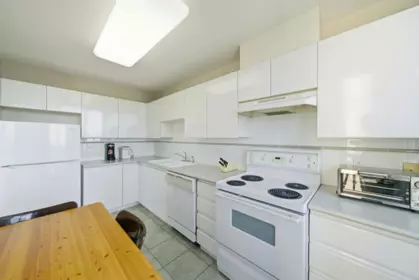 Primary Bedroom Photo of 1003 6622 Southoaks Crescent, Burnaby, BC