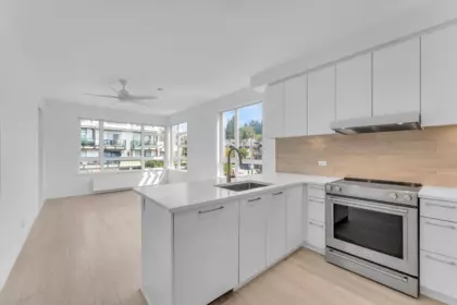 Kitchen Island Photo of 315 711 W 14th Street, North Vancouver, BC