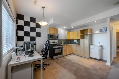 Hot Tub / Spa Photo of 3379 Goldstream Drive, Abbotsford, BC