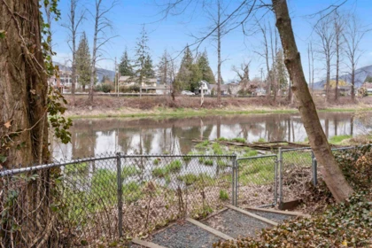 Outdoor Deck Photo of 46589 Riverside Drive, Chilliwack, BC