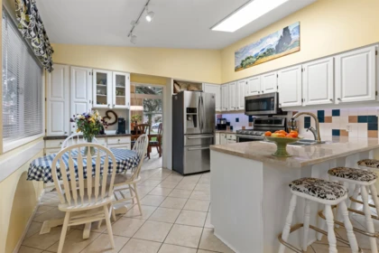 Primary Bedroom Photo of 46589 Riverside Drive, Chilliwack, BC