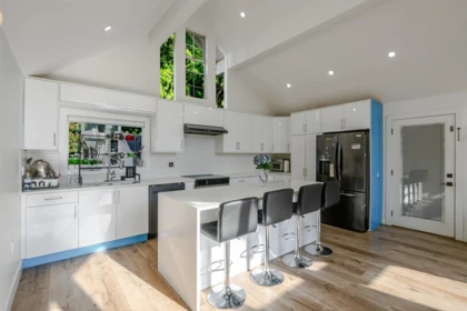 Breakfast Nook Photo of 12678 228th Street, Maple Ridge, BC