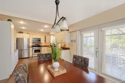 Breakfast Nook Photo of 19852 116a Avenue, Pitt Meadows, BC