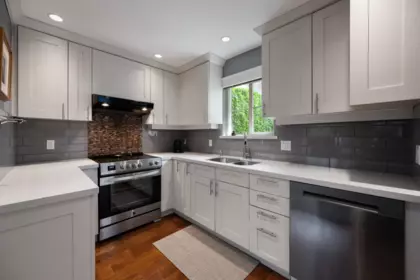 Breakfast Nook Photo of 11 15432 16a Avenue, Surrey, BC