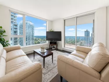 Family Room Photo of 3902 13696 100 Avenue, Surrey, BC