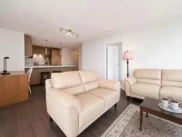 Kitchen Photo of 3902 13696 100 Avenue, Surrey, BC