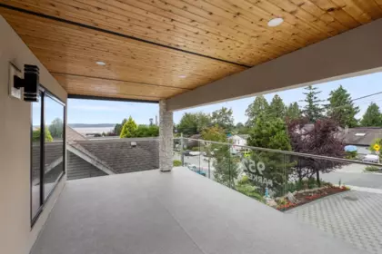 952 Parker Street, White Rock, BC, White Rock — Single Family Residence for sale