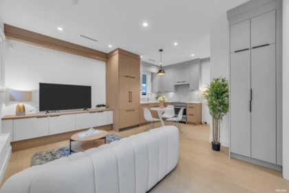 1 3438 Triumph Street, Vancouver, BC, Vancouver — Quadruplex for sale