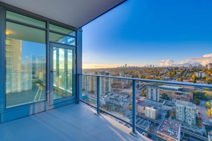 3504 680 Quayside Drive, New Westminster, BC, New Westminster — Apartment/Condo for sale