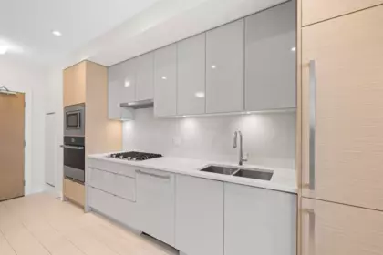 426 3438 Sawmill Crescent, Vancouver, BC, Vancouver — Apartment/Condo for sale
