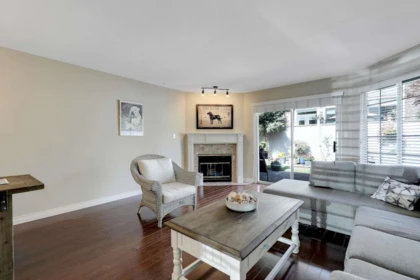 Kitchen Photo of 110 16335 14 Avenue, Surrey, BC