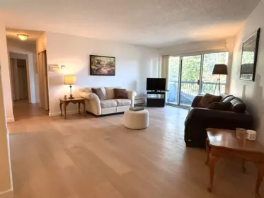 218 15020 North Bluff Road, White Rock, BC, White Rock — Apartment/Condo for sale