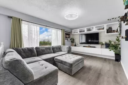 Living Room Photo of 6066 Tyson Road, Chilliwack, BC