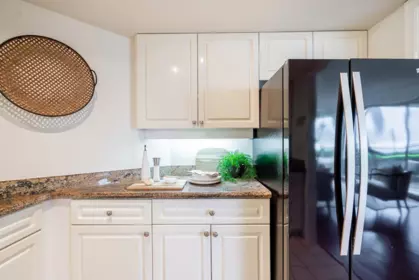 Laundry Room Photo of 1 2243 Bellevue Avenue, West Vancouver, BC