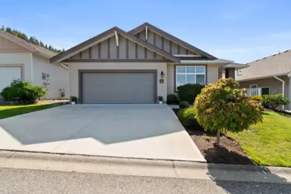 61 5700 Jinkerson Road, Chilliwack, BC, Chilliwack — Single Family Residence for sale