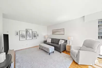 Breakfast Nook Photo of 504 1750 Esquimalt Avenue, West Vancouver, BC