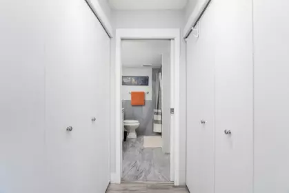 Hallway Photo of 502 420 Carnarvon Street, New Westminster, BC