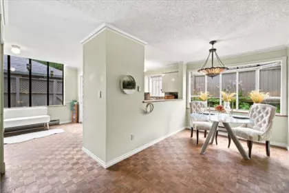 Breakfast Nook Photo of 1 1176 W 15th Avenue, Vancouver, BC