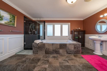 Hallway Photo of 15775 39a Avenue, Surrey, BC