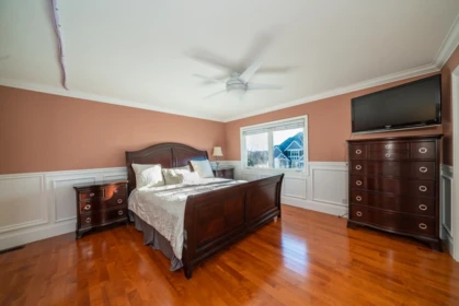 Laundry Room Photo of 15775 39a Avenue, Surrey, BC