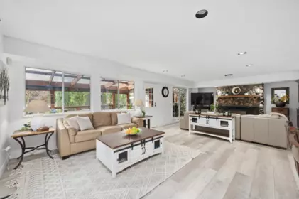 Dining Area Photo of 22186 124th Avenue, Maple Ridge, BC
