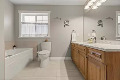 Powder Room Photo of 27 45752 Stevenson Road, Chilliwack, BC