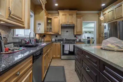 Kitchen Island Photo of 13027 68 Avenue, Surrey, BC