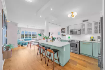 Kitchen Island Photo of 209 1311 Beach Avenue, Vancouver, BC