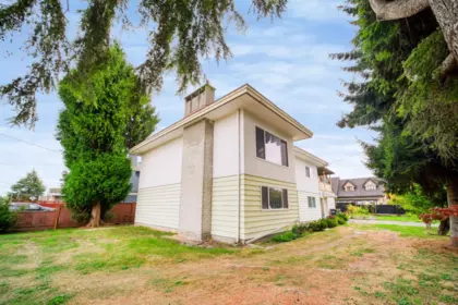 Swimming Pool Photo of 11551 Montego Street, Richmond, BC