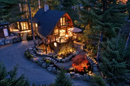 9226 Emerald Drive, Whistler, BC, Whistler — Single Family Residence for sale