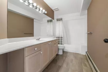 Walk-In Closet Photo of 306 15233 Pacific Avenue, White Rock, BC