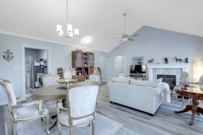 Pantry Photo of 202 9109 154 Street, Surrey, BC