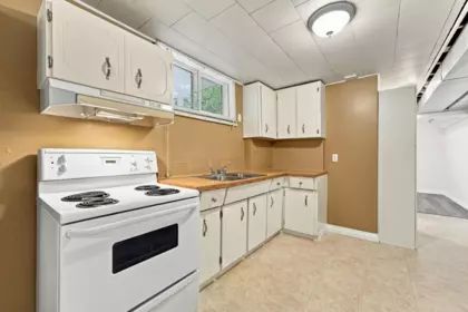Laundry Room Photo of 2136 Sherwood Crescent, Abbotsford, BC