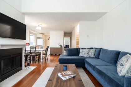 Breakfast Nook Photo of 315 1922 W 7th Avenue, Vancouver, BC