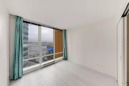 Basement Recreation Room Photo of 1509 111 W Georgia Street, Vancouver, BC