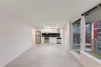 Pantry Photo of 1509 111 W Georgia Street, Vancouver, BC