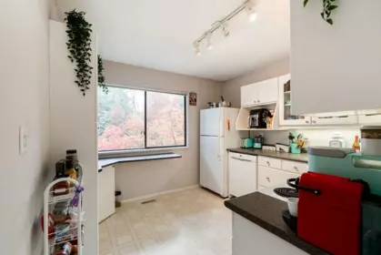 Kitchen Photo of 2 2990 Mariner Way, Coquitlam, BC